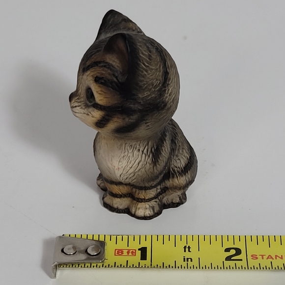 Handpainted Realistic Vtg Tabby Cat Kitten Figurine 🐈 The Harvey Knox Kingdom - Picture 8 of 9